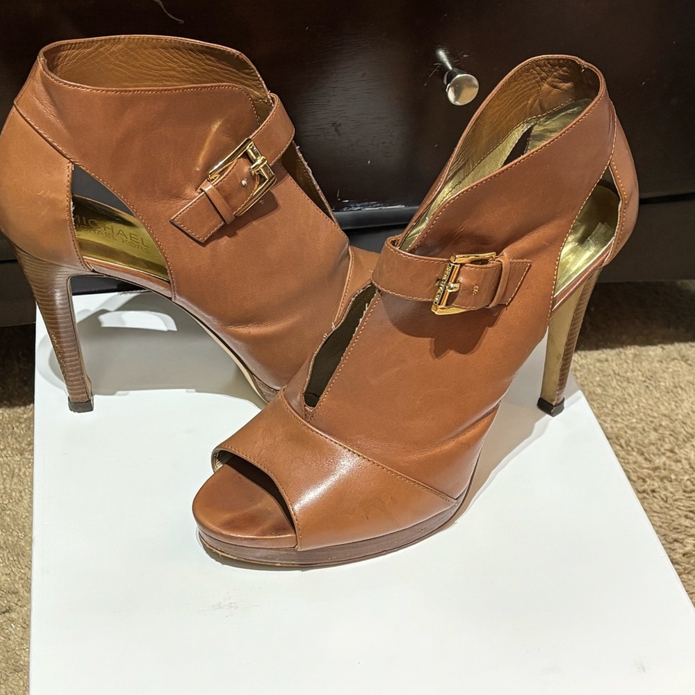 Michael Kors Isabella Stiletto Booties Peep Toe Size 10 M